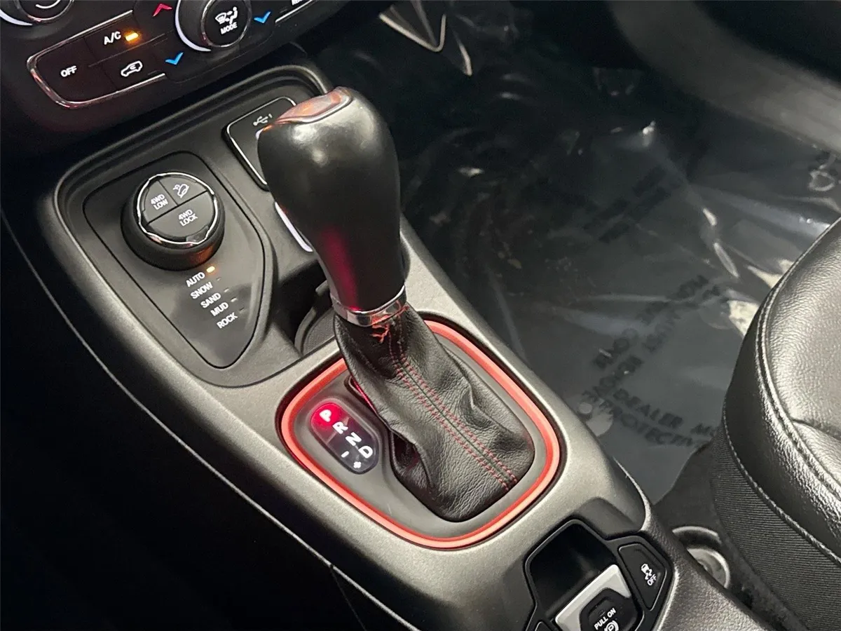 2021 Jeep Compass Trailhawk thumbnail 25
