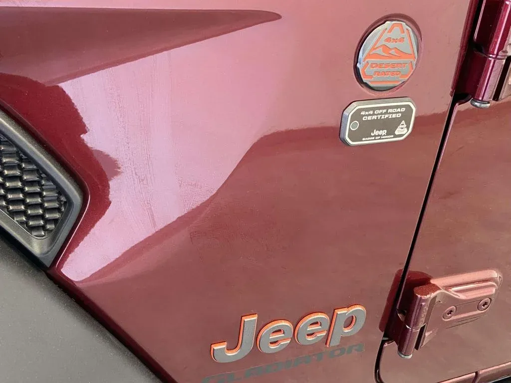 2021 Jeep Gladiator Mojave thumbnail 11