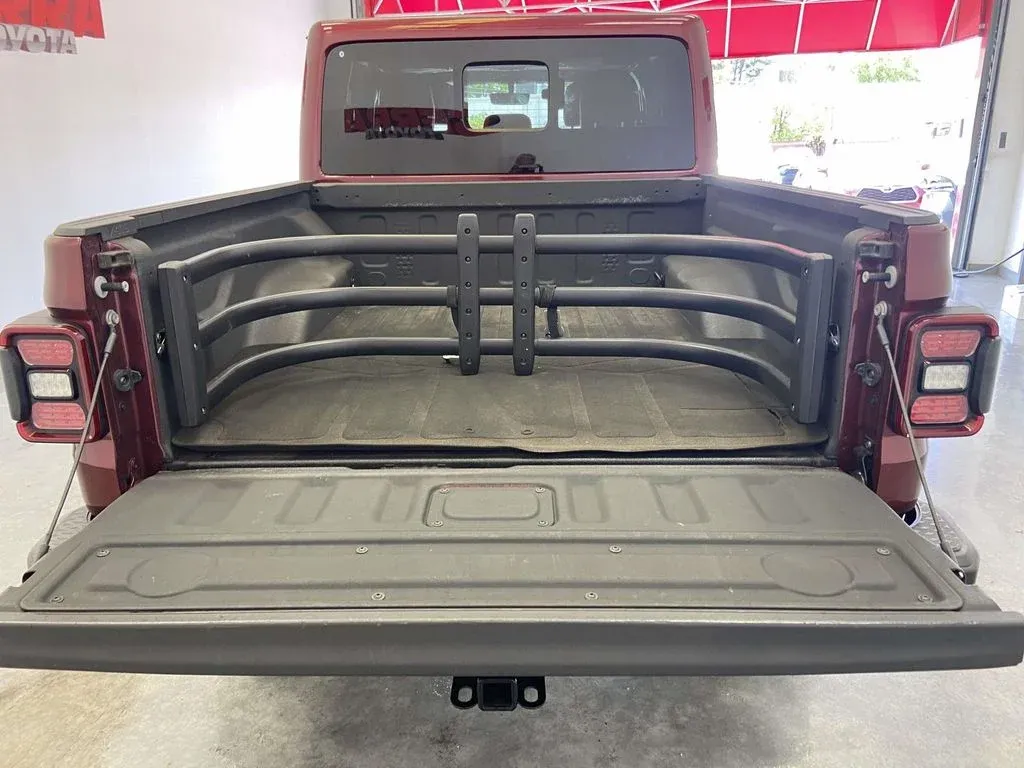 2021 Jeep Gladiator Mojave thumbnail 15