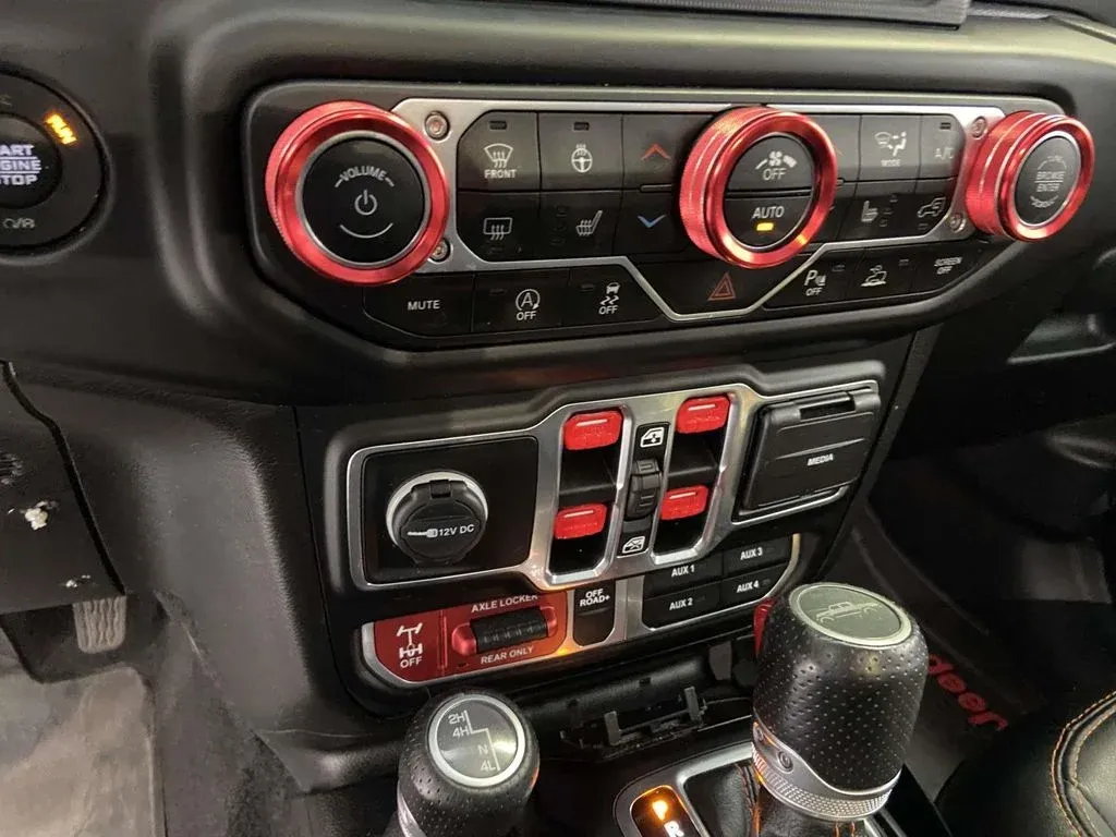 2021 Jeep Gladiator Mojave thumbnail 28