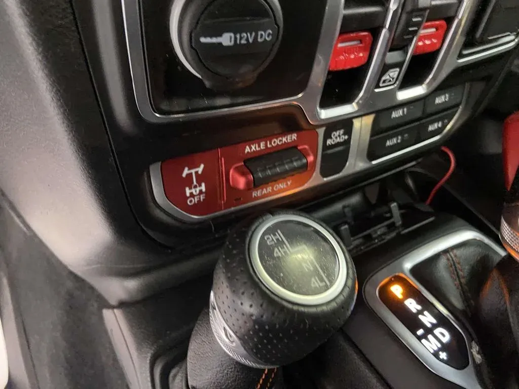 2021 Jeep Gladiator Mojave thumbnail 29