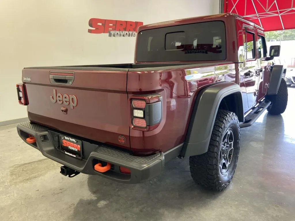 2021 Jeep Gladiator Mojave thumbnail 3