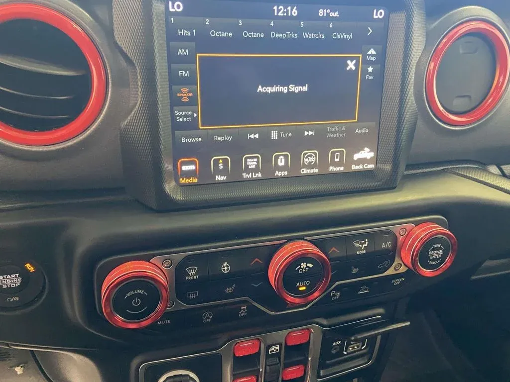 2021 Jeep Gladiator Mojave thumbnail 32