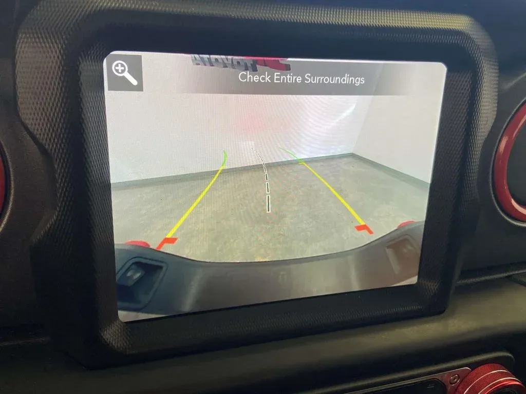 2021 Jeep Gladiator Mojave thumbnail 35