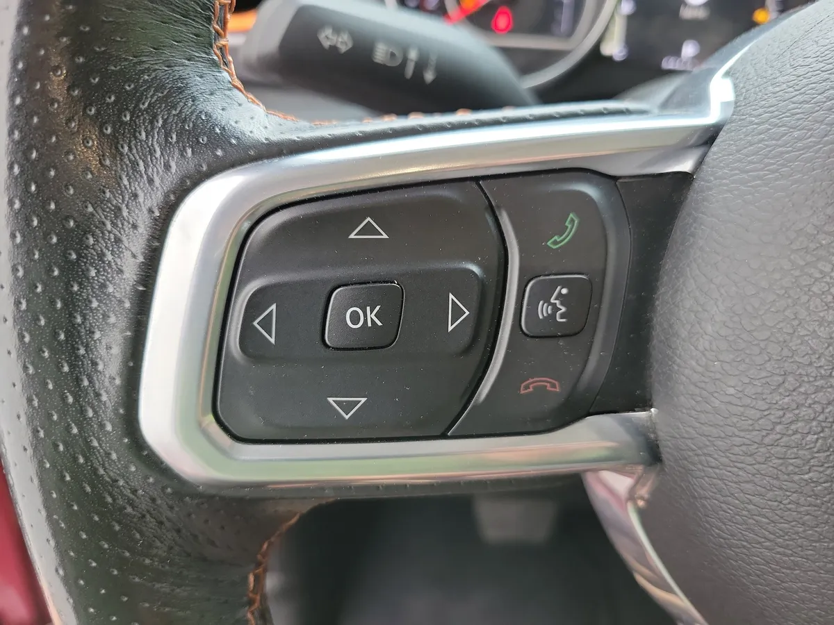 2021 Jeep Gladiator Mojave thumbnail 21