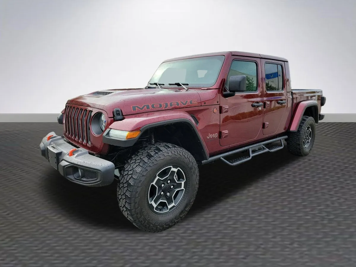 2021 Jeep Gladiator Mojave thumbnail 3