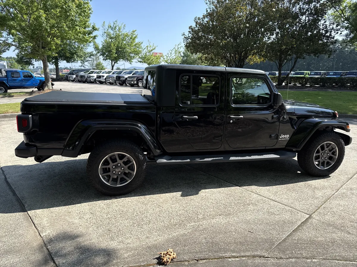 2021 Jeep Gladiator Overland thumbnail 8