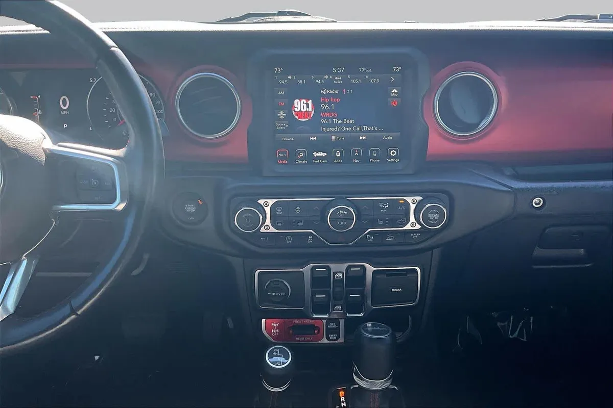 2021 Jeep Gladiator Rubicon thumbnail 7
