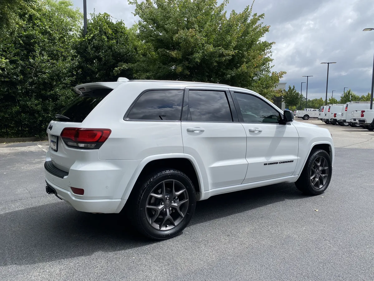 2021 Jeep Grand Cherokee 80th Anniversary thumbnail 8