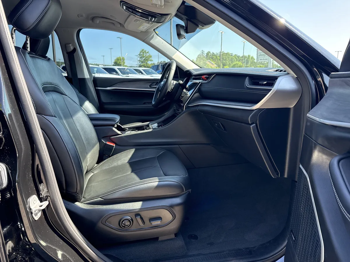 2021 Jeep Grand Cherokee L Limited thumbnail 14