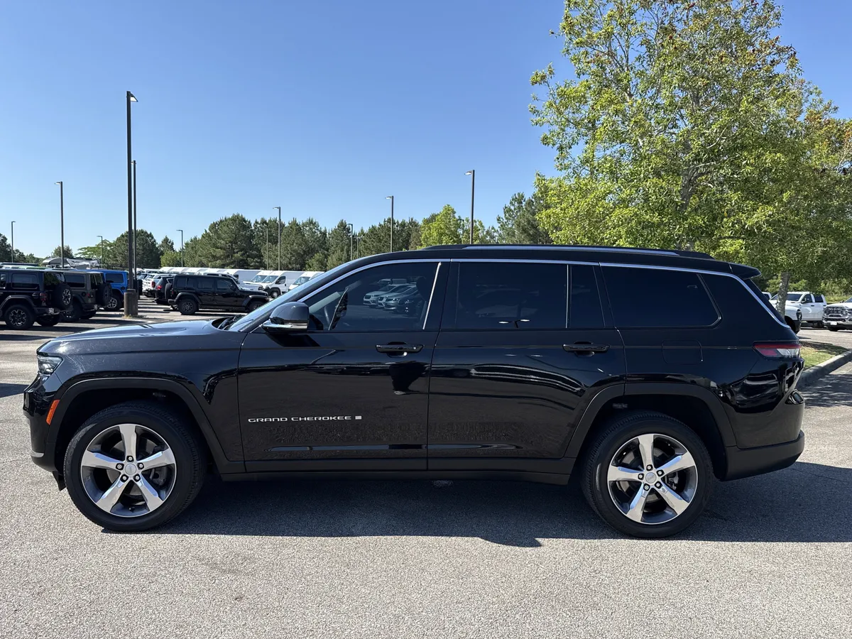 2021 Jeep Grand Cherokee L Limited thumbnail 4