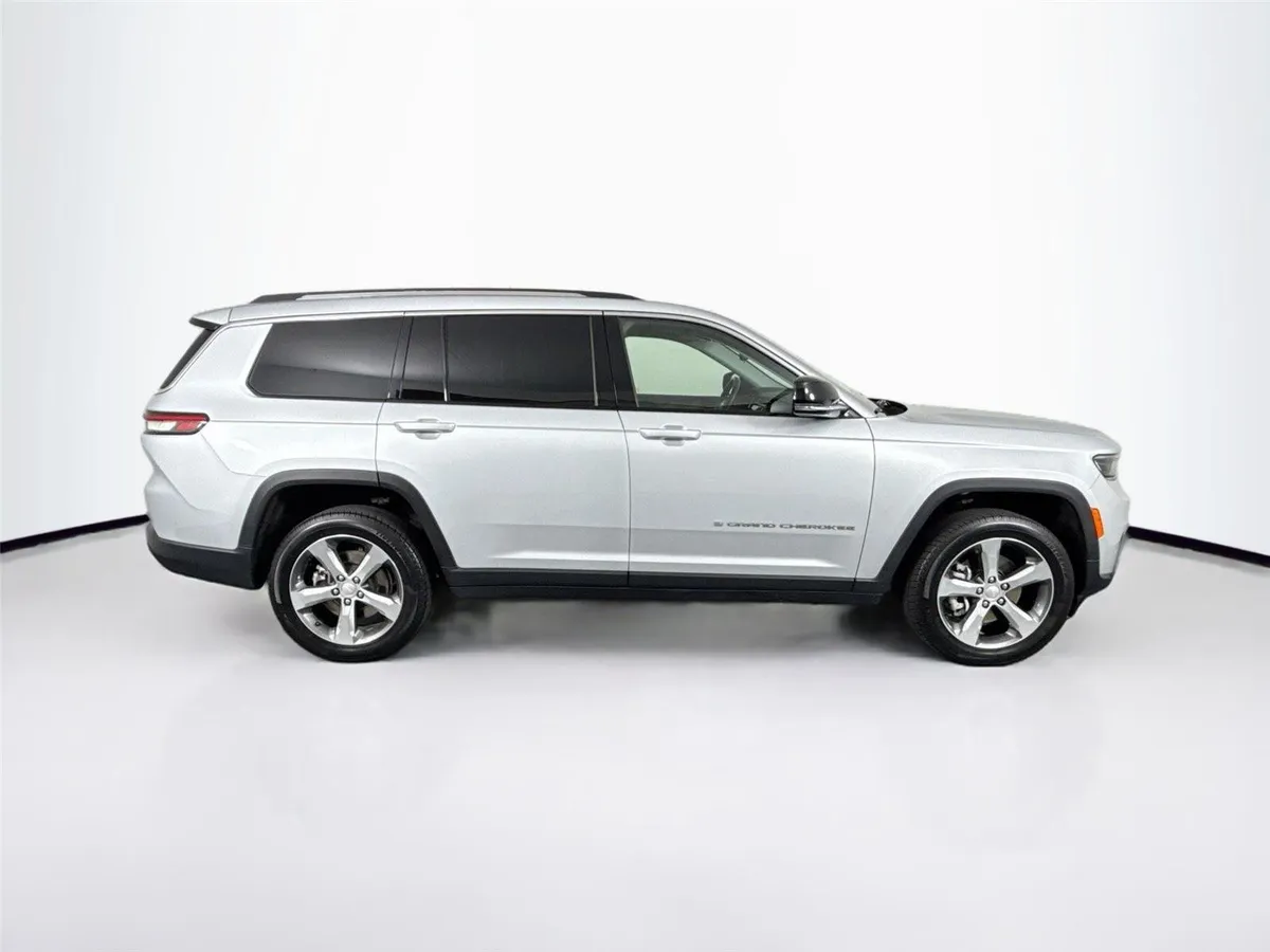 2021 Jeep Grand Cherokee L Limited thumbnail 11