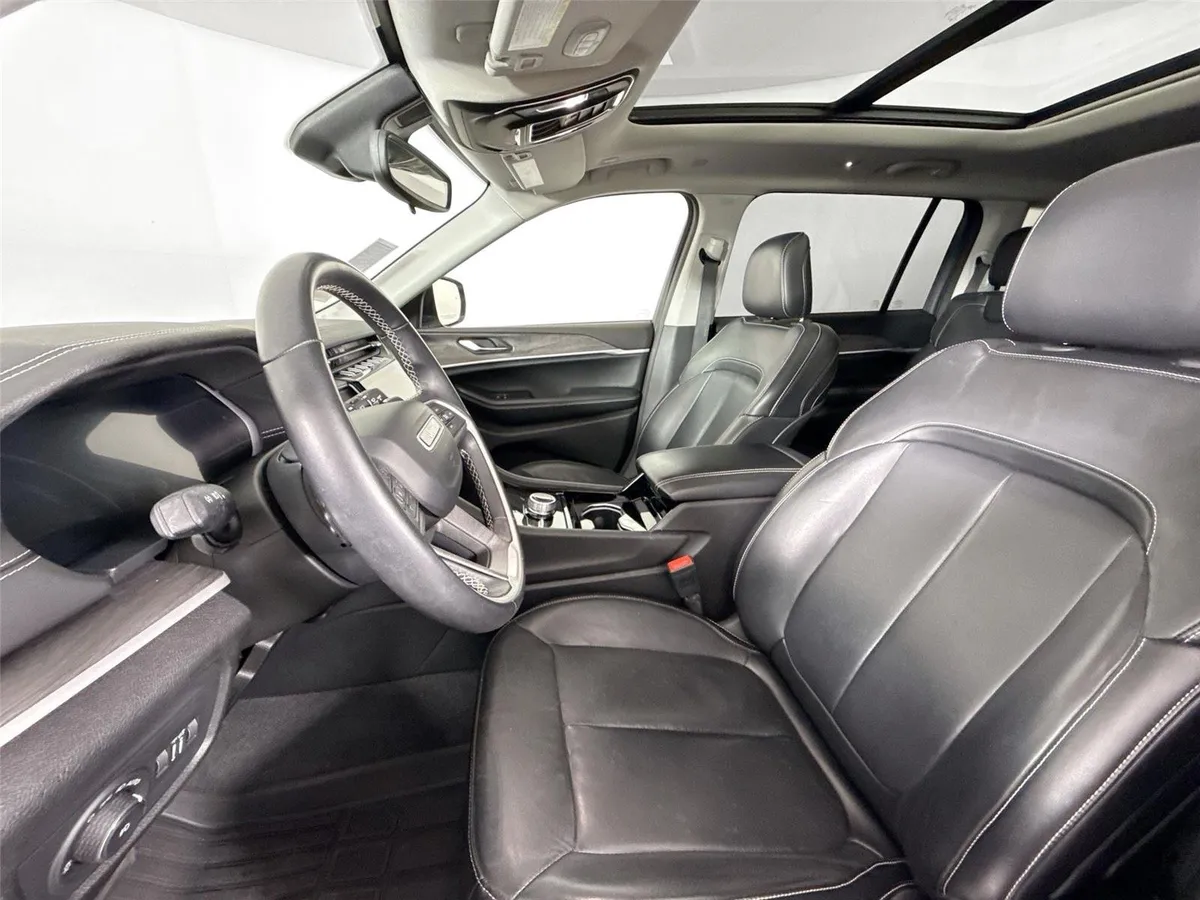 2021 Jeep Grand Cherokee L Limited thumbnail 3