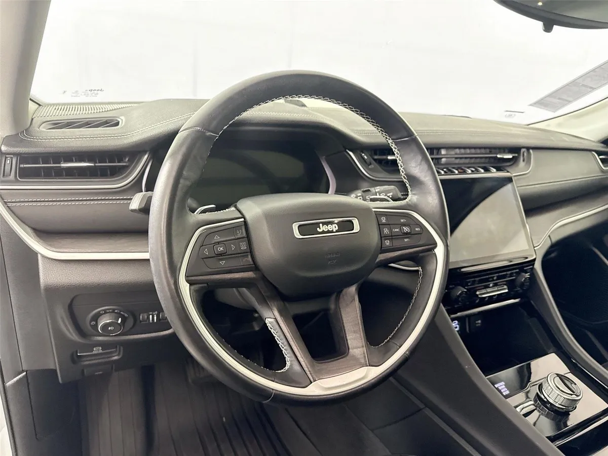2021 Jeep Grand Cherokee L Limited thumbnail 4