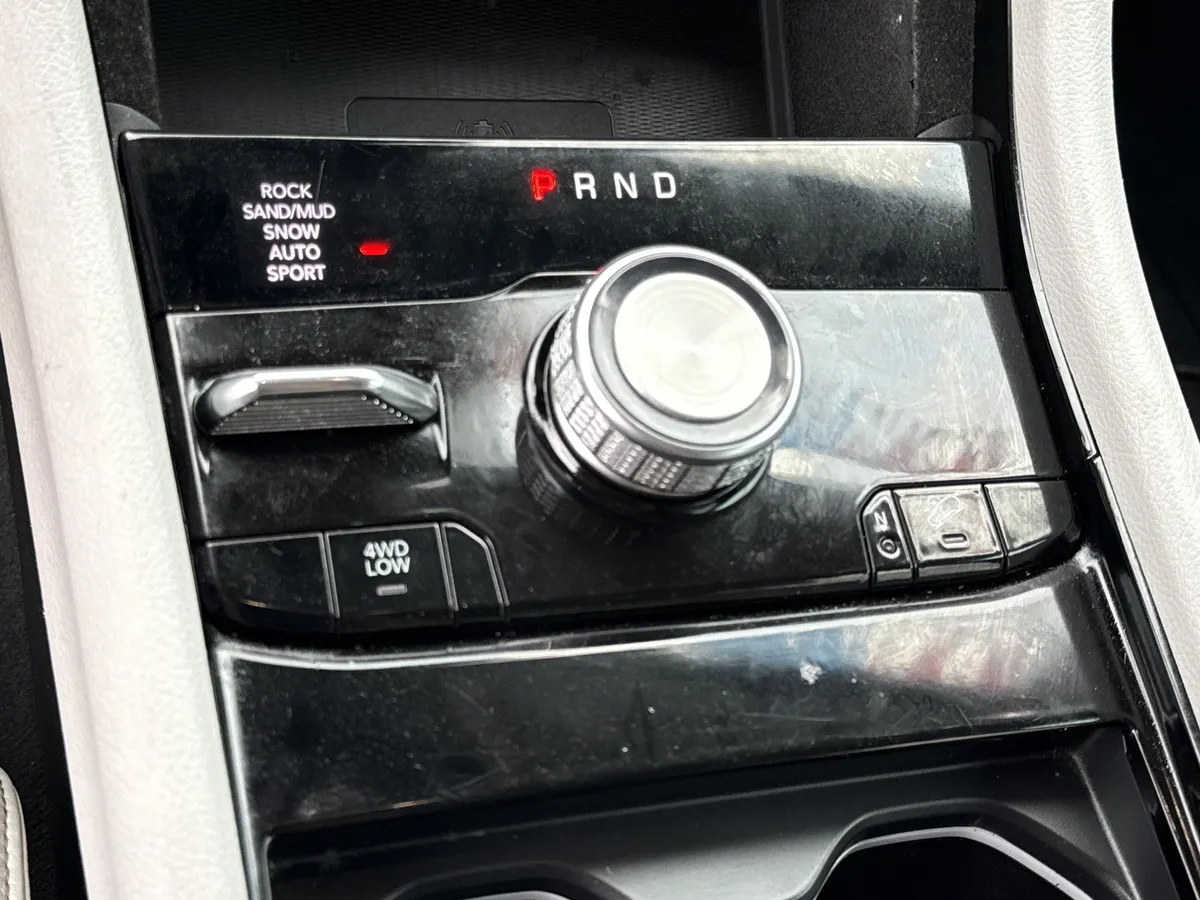2021 Jeep Grand Cherokee L Overland 4x4 thumbnail 31