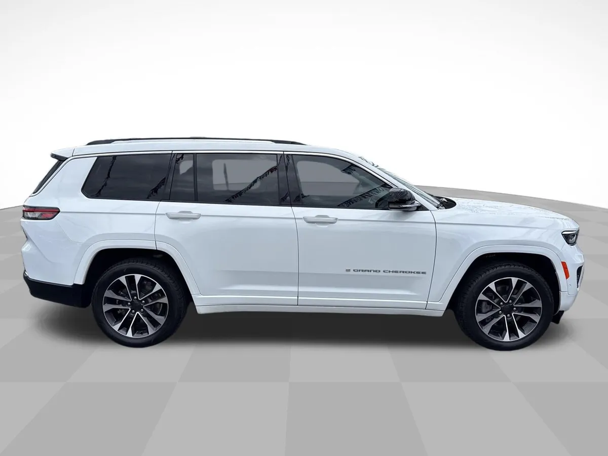 2021 Jeep Grand Cherokee L Overland 4x4 thumbnail 4