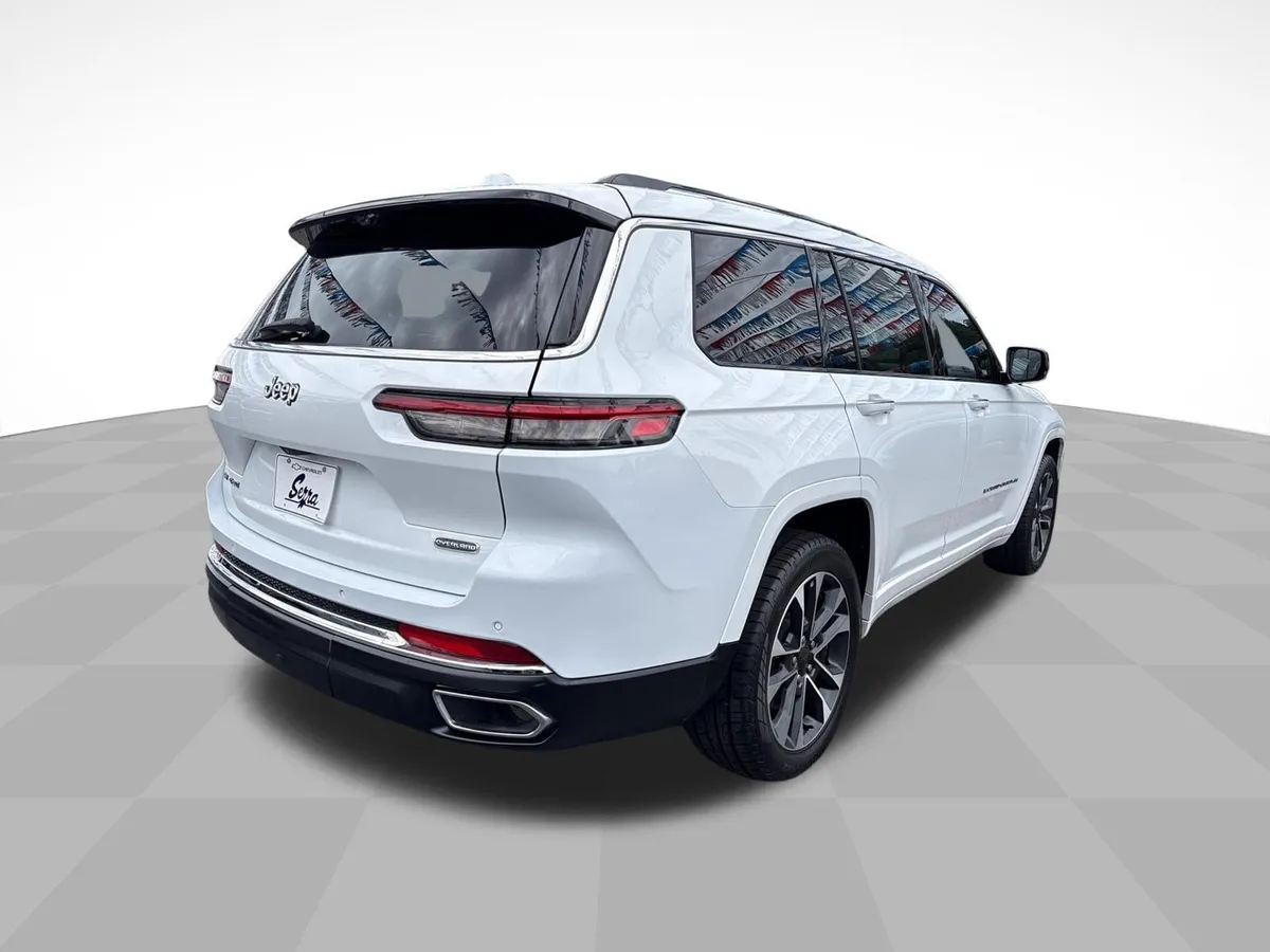 2021 Jeep Grand Cherokee L Overland 4x4 thumbnail 6