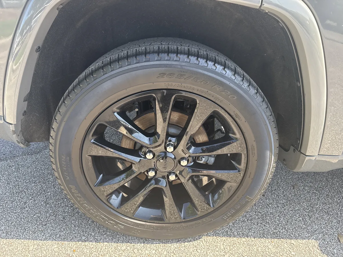 2021 Jeep Grand Cherokee Laredo X thumbnail 18