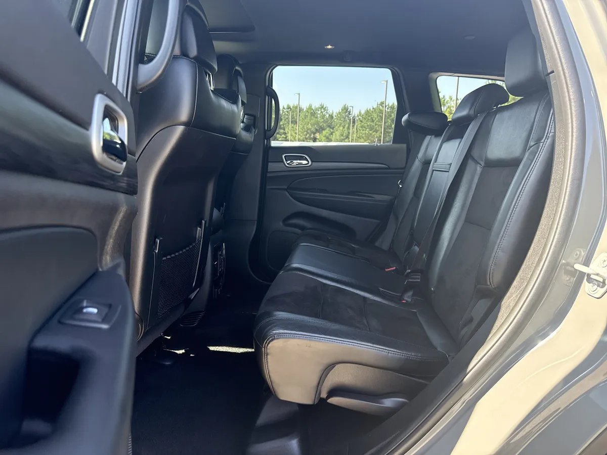 2021 Jeep Grand Cherokee Laredo X thumbnail 22