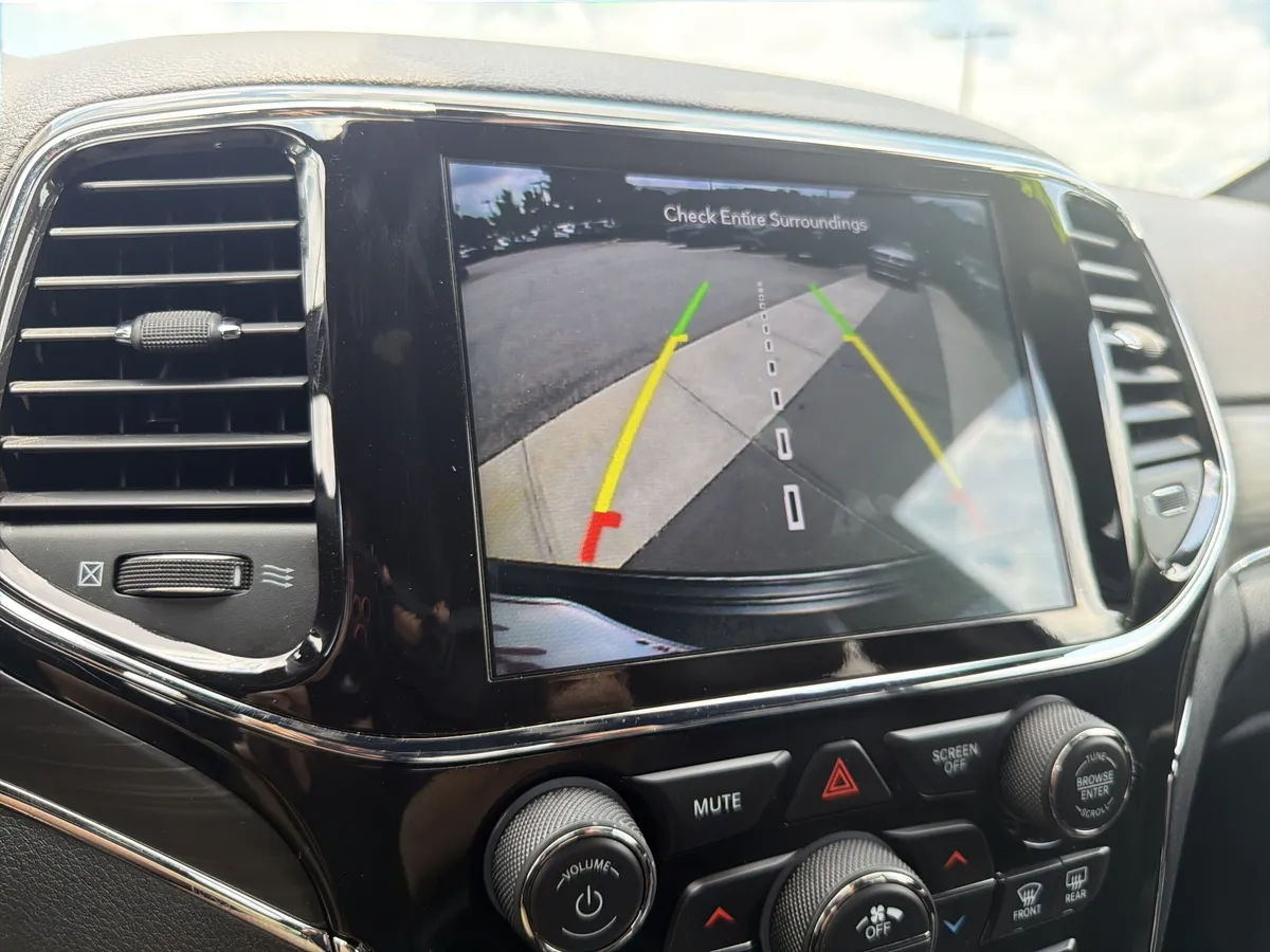 2021 Jeep Grand Cherokee Limited thumbnail 6