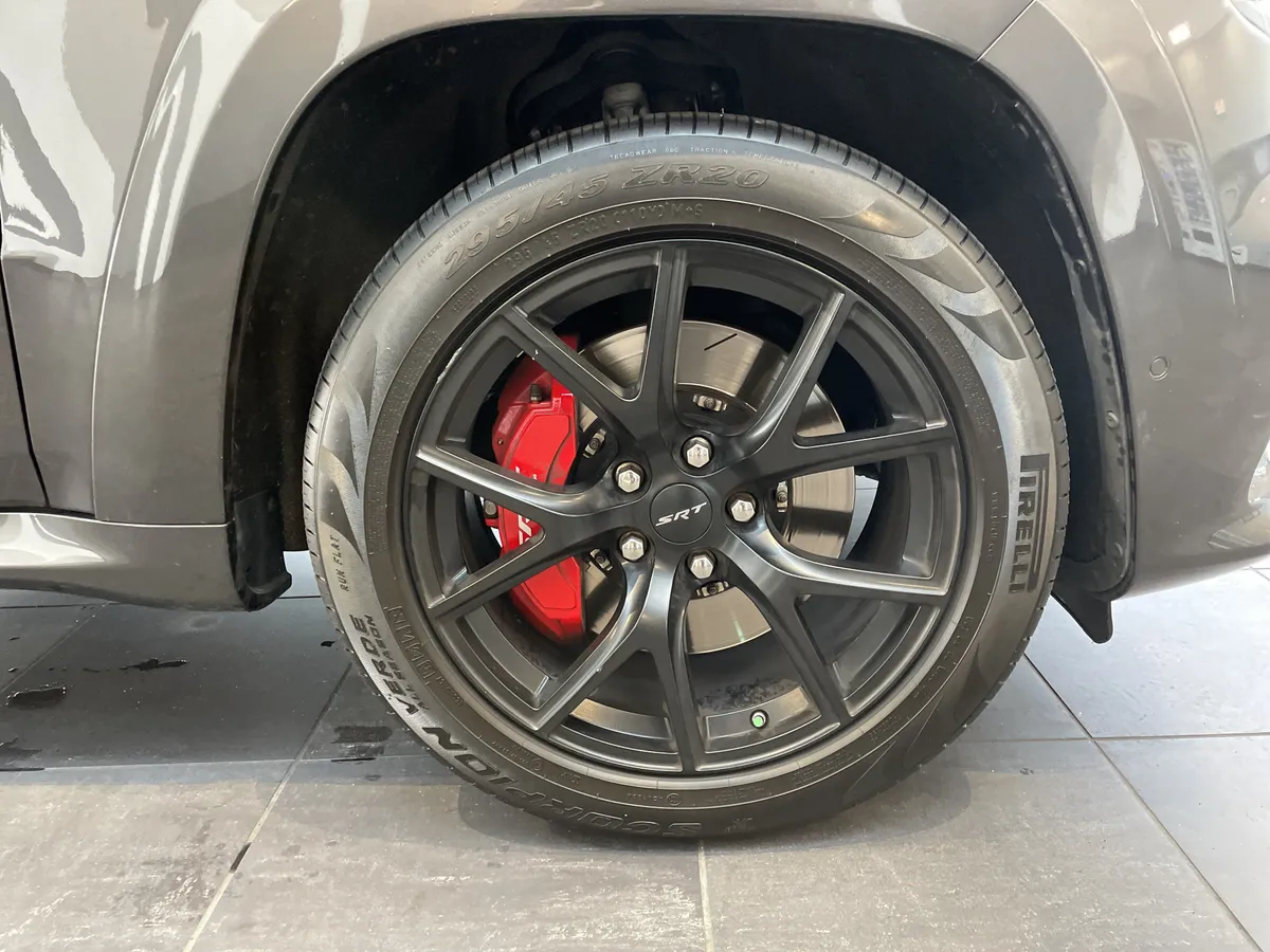 2021 Jeep Grand Cherokee SRT thumbnail 12