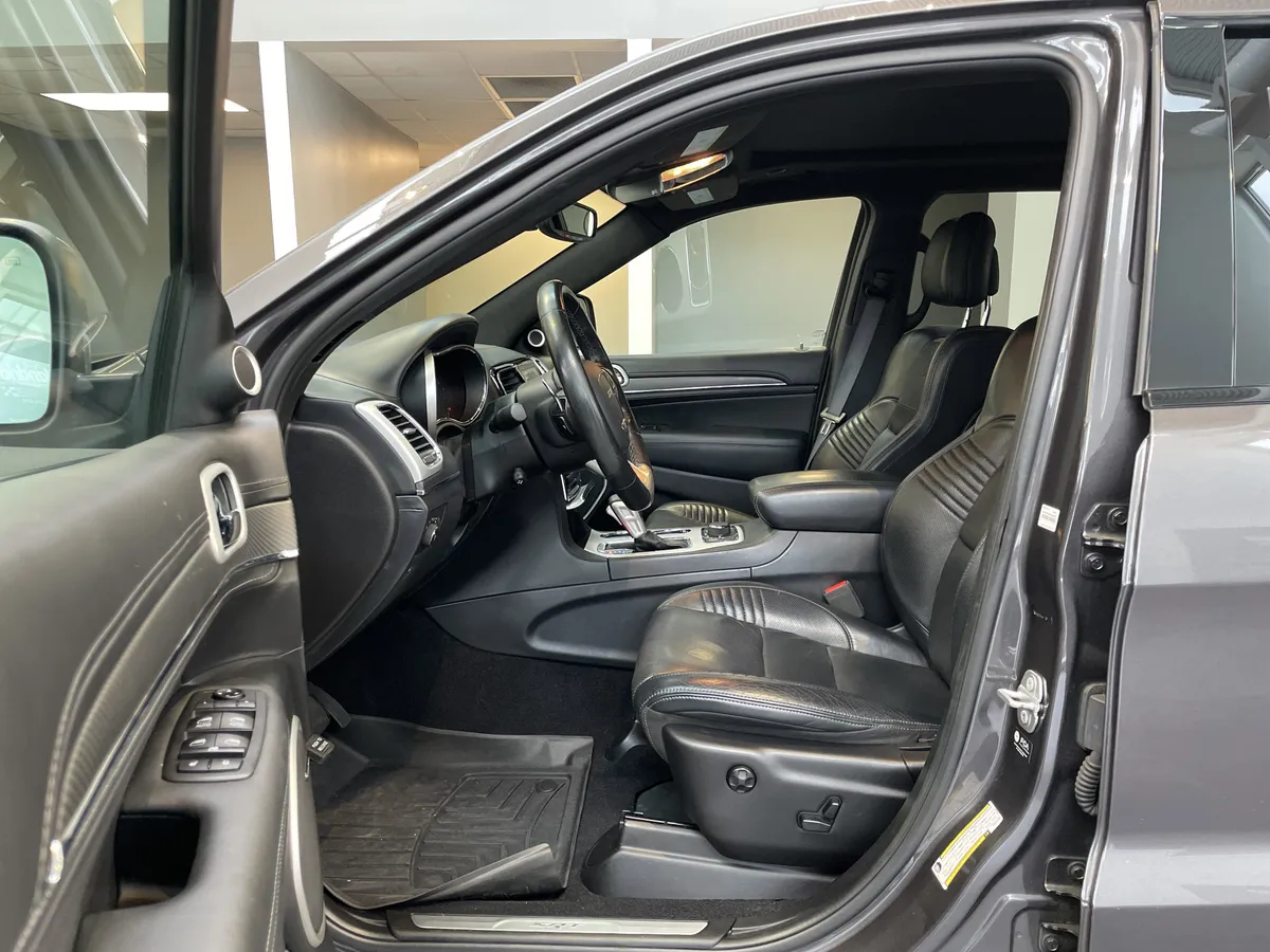 2021 Jeep Grand Cherokee SRT thumbnail 17
