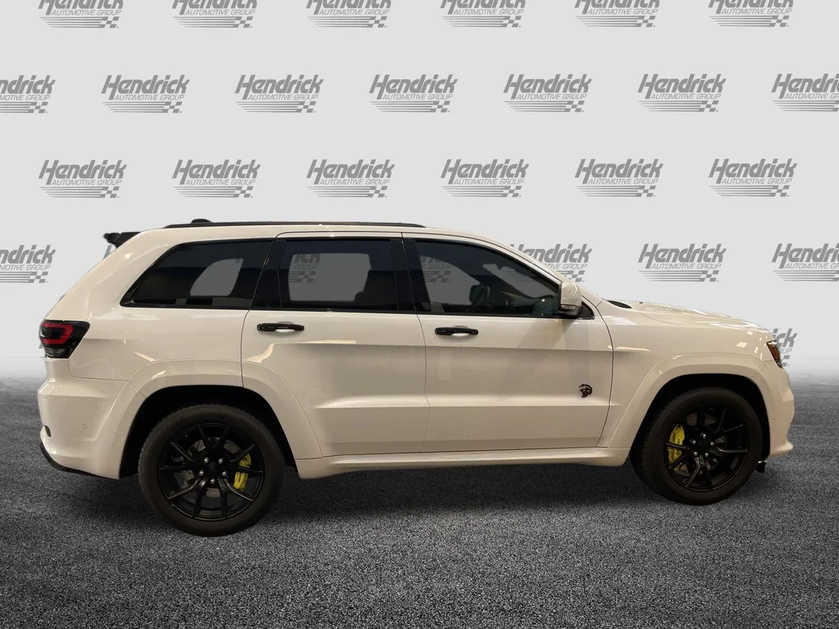 2021 Jeep Grand Cherokee Trackhawk thumbnail 10
