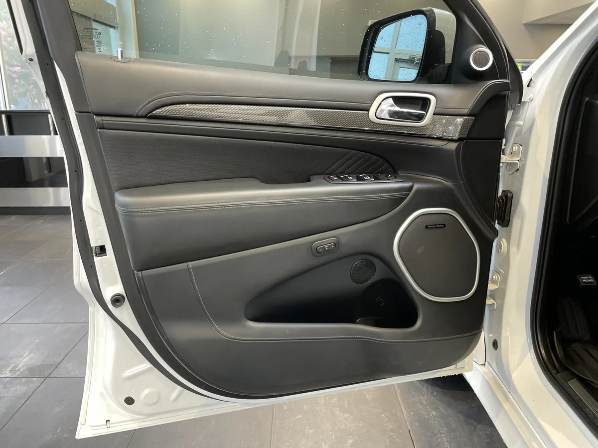 2021 Jeep Grand Cherokee Trackhawk thumbnail 13