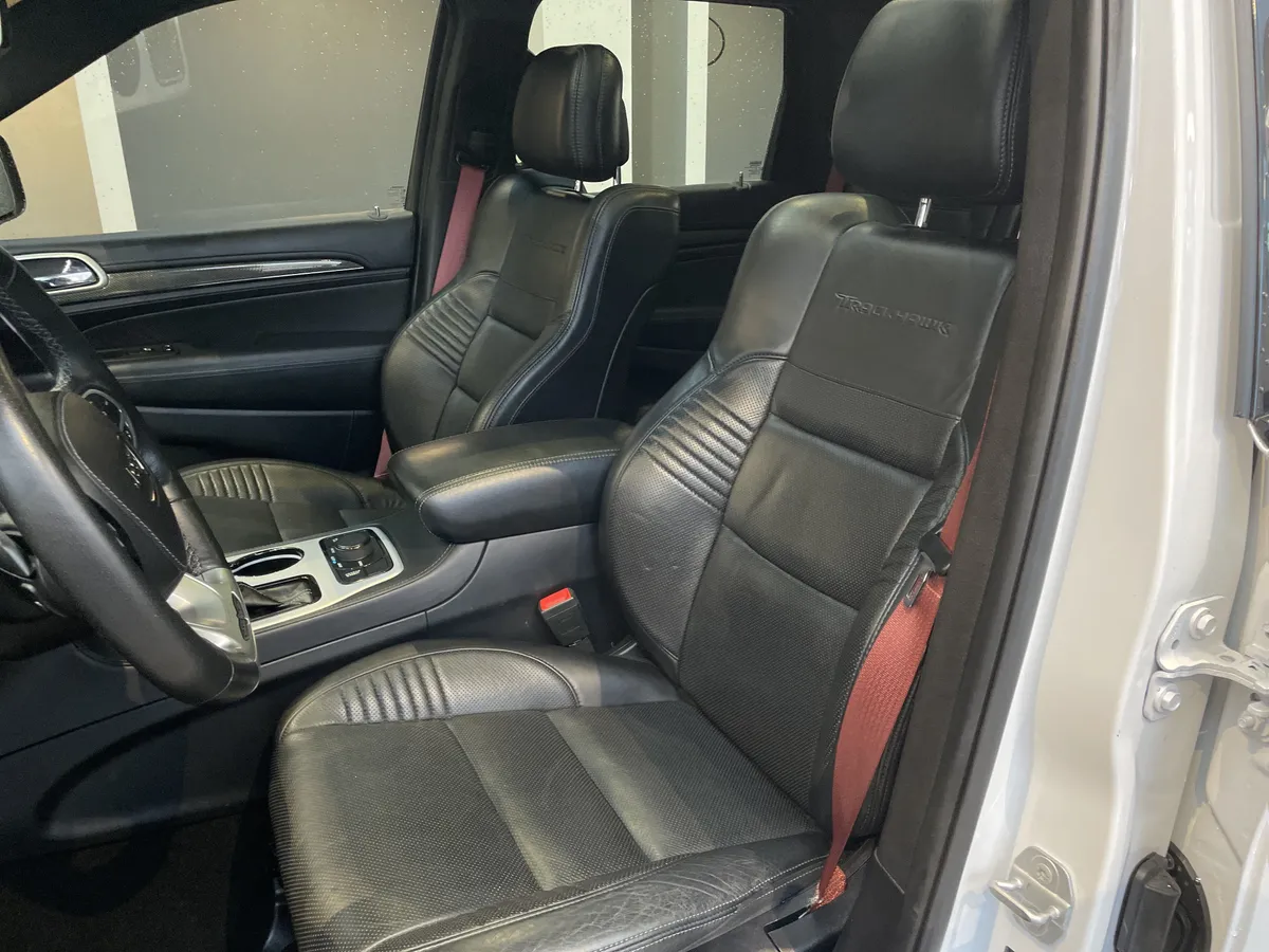 2021 Jeep Grand Cherokee Trackhawk thumbnail 18