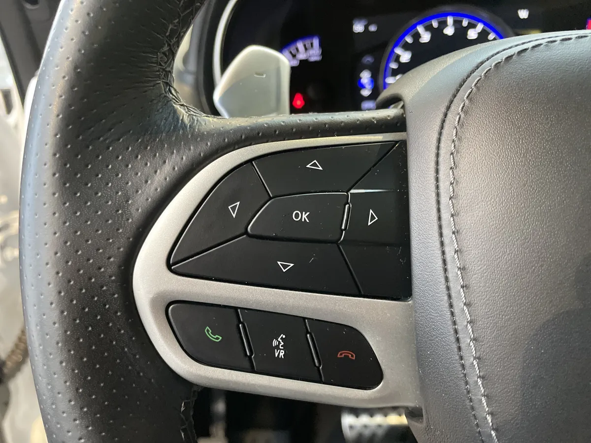 2021 Jeep Grand Cherokee Trackhawk thumbnail 20