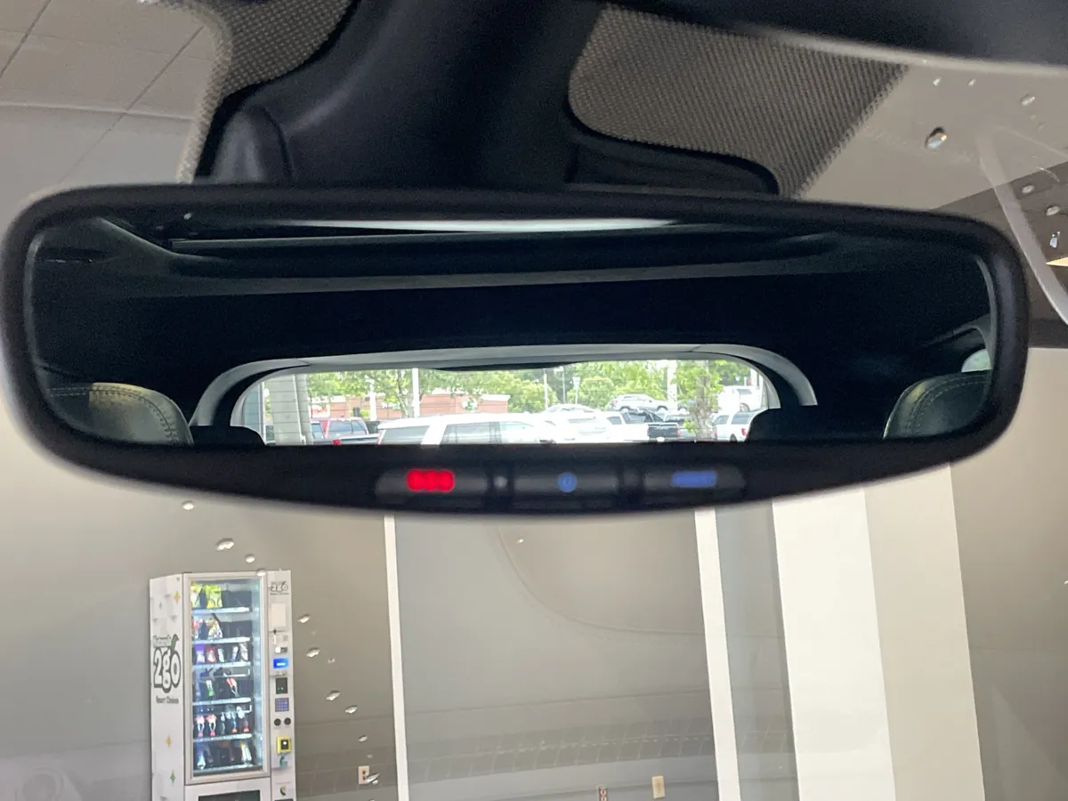 2021 Jeep Grand Cherokee Trackhawk thumbnail 32