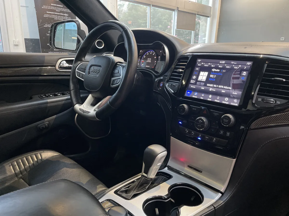 2021 Jeep Grand Cherokee Trackhawk thumbnail 35