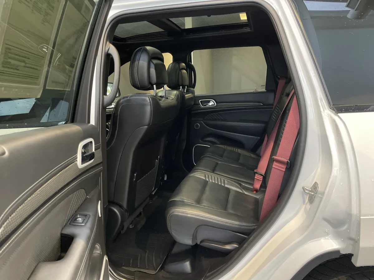 2021 Jeep Grand Cherokee Trackhawk thumbnail 36