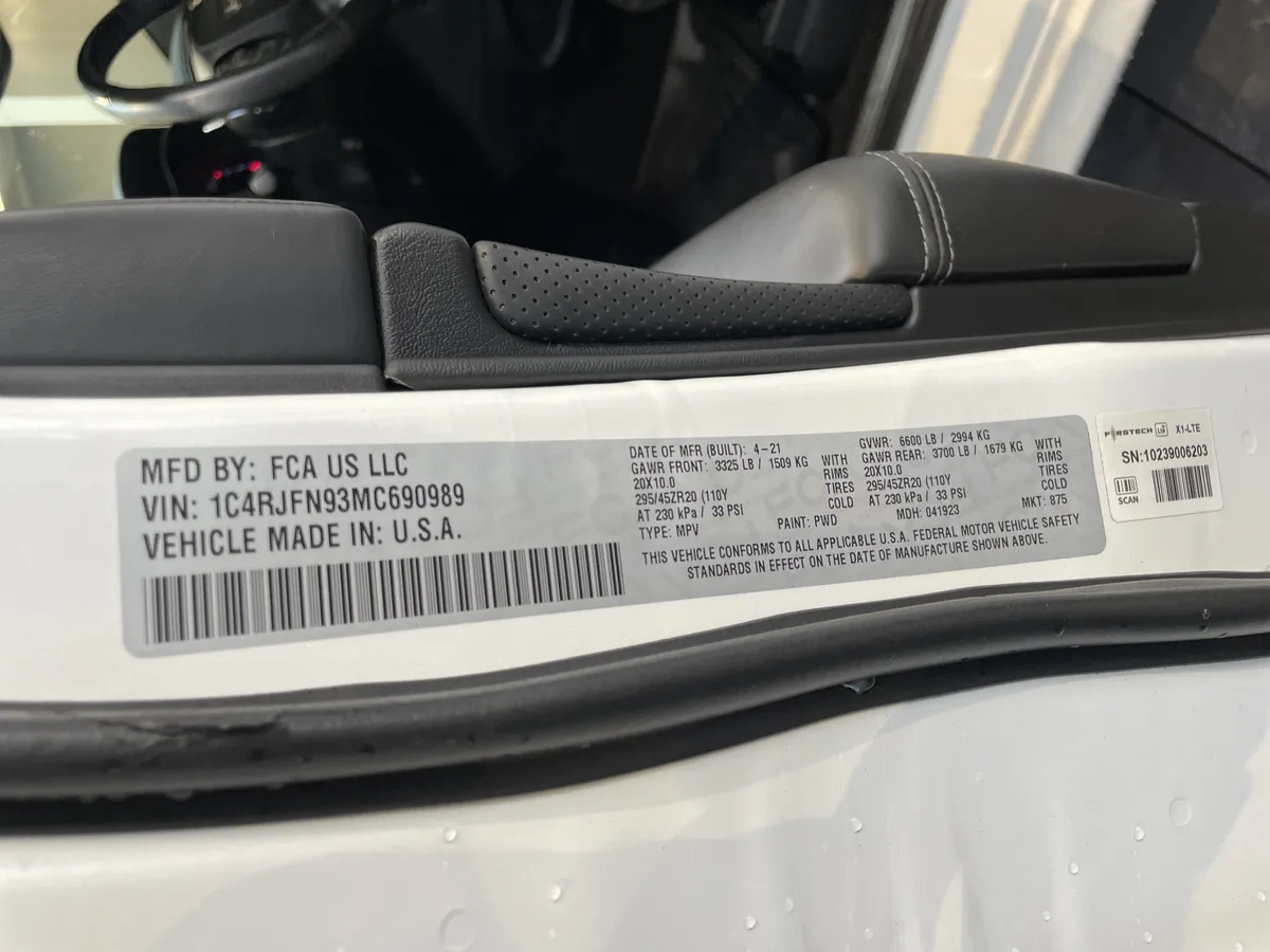 2021 Jeep Grand Cherokee Trackhawk thumbnail 44