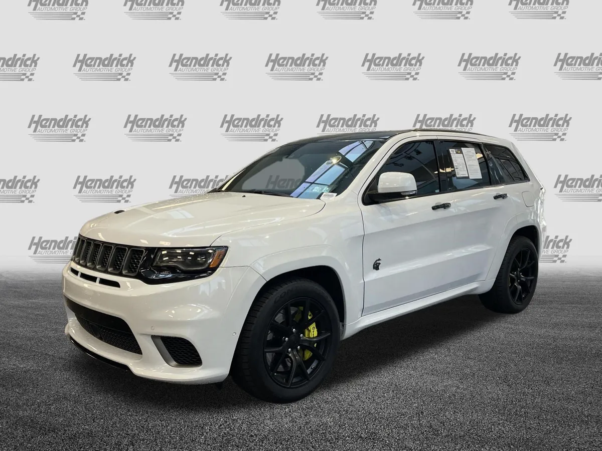 2021 Jeep Grand Cherokee Trackhawk thumbnail 5