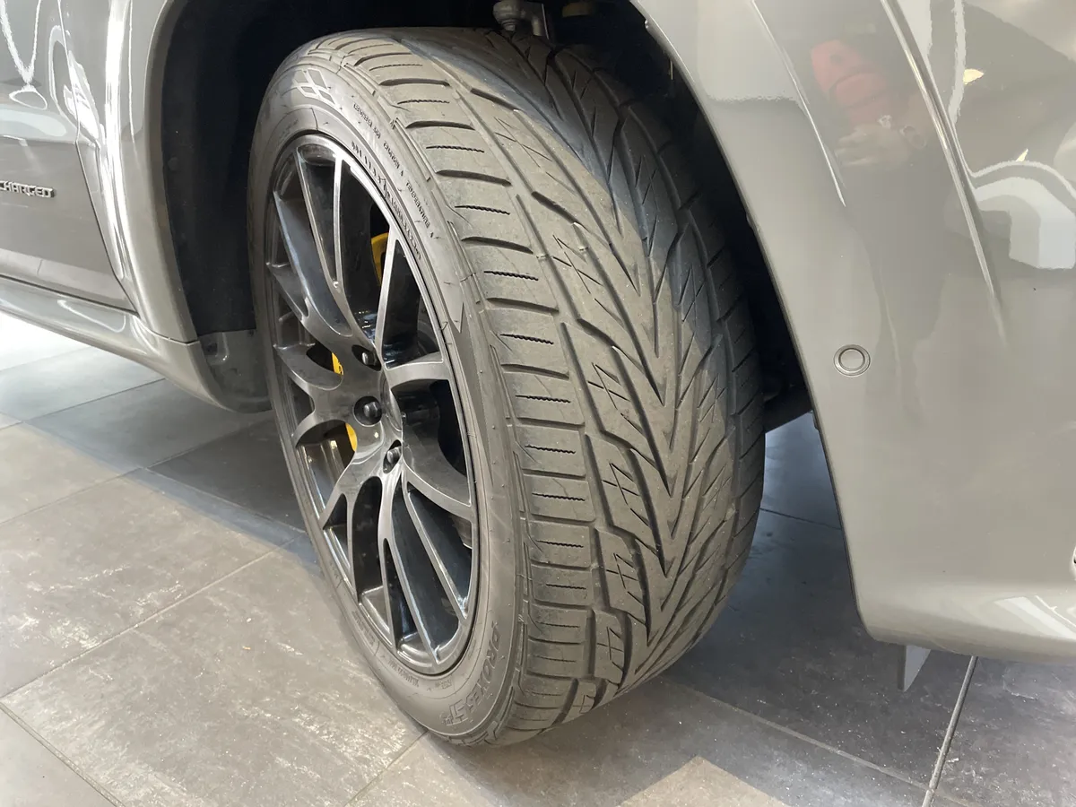2021 Jeep Grand Cherokee Trackhawk thumbnail 14