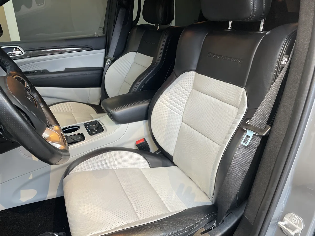 2021 Jeep Grand Cherokee Trackhawk thumbnail 20