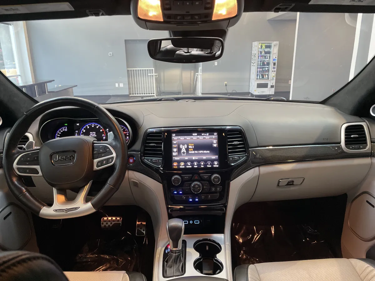 2021 Jeep Grand Cherokee Trackhawk thumbnail 34