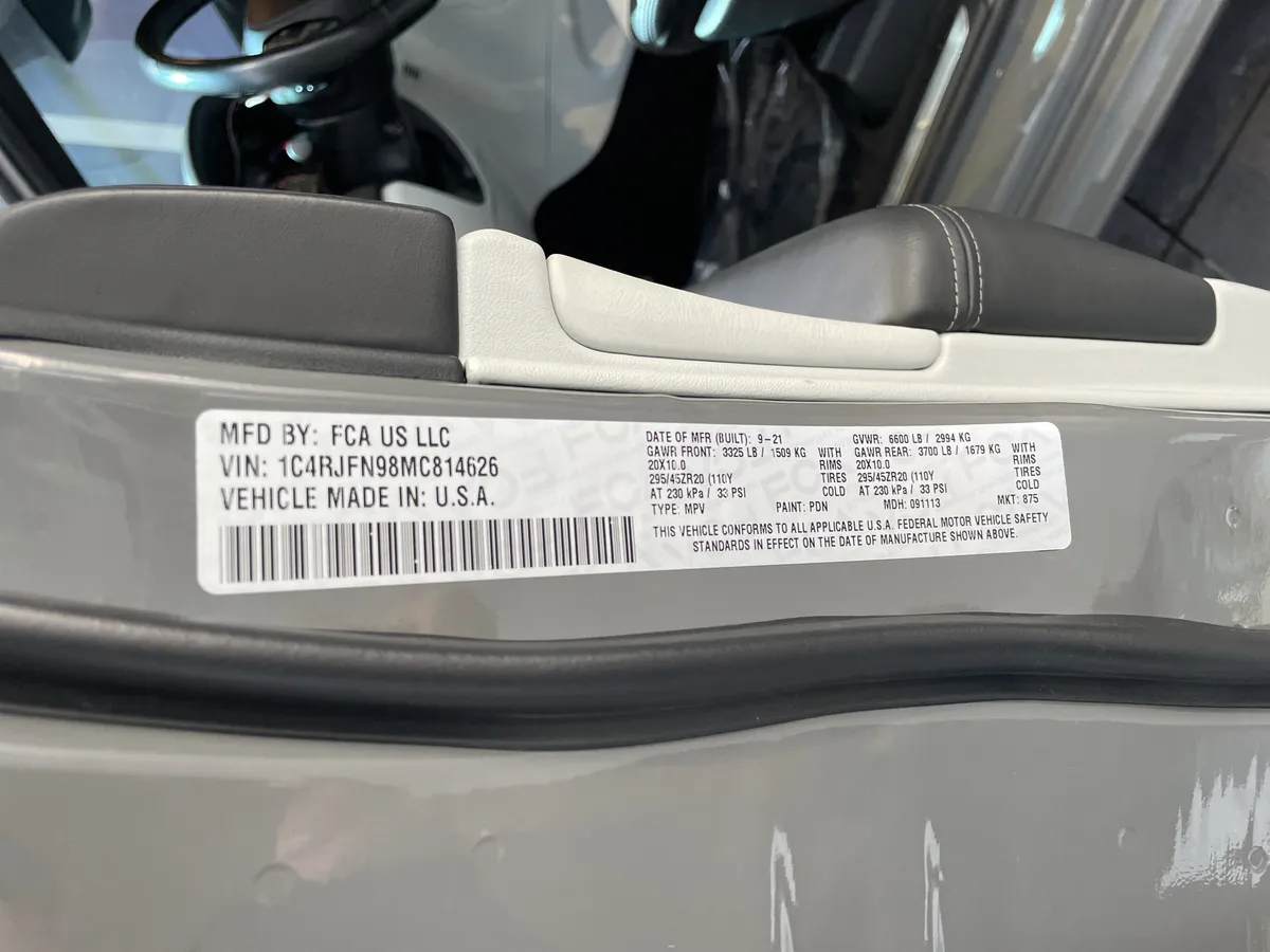 2021 Jeep Grand Cherokee Trackhawk thumbnail 44