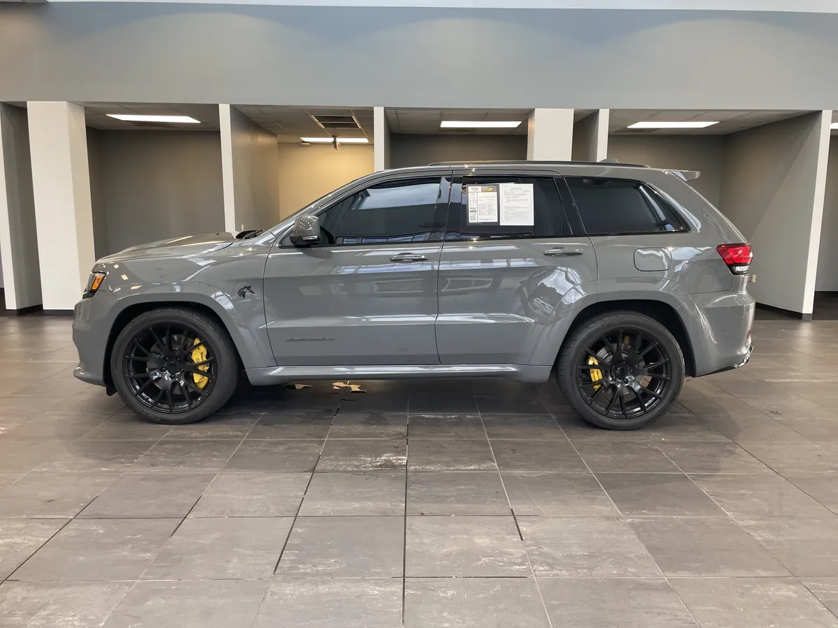 2021 Jeep Grand Cherokee Trackhawk thumbnail 6