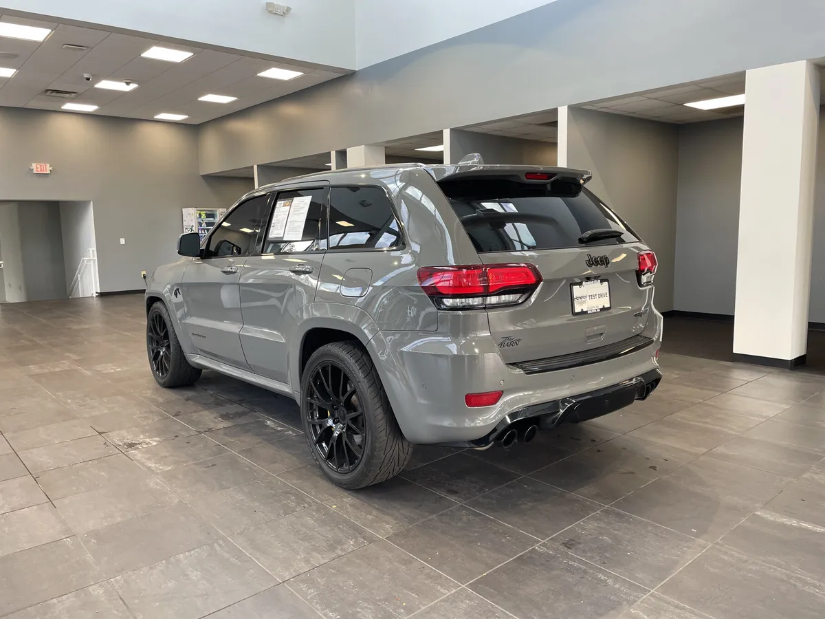 2021 Jeep Grand Cherokee Trackhawk thumbnail 7