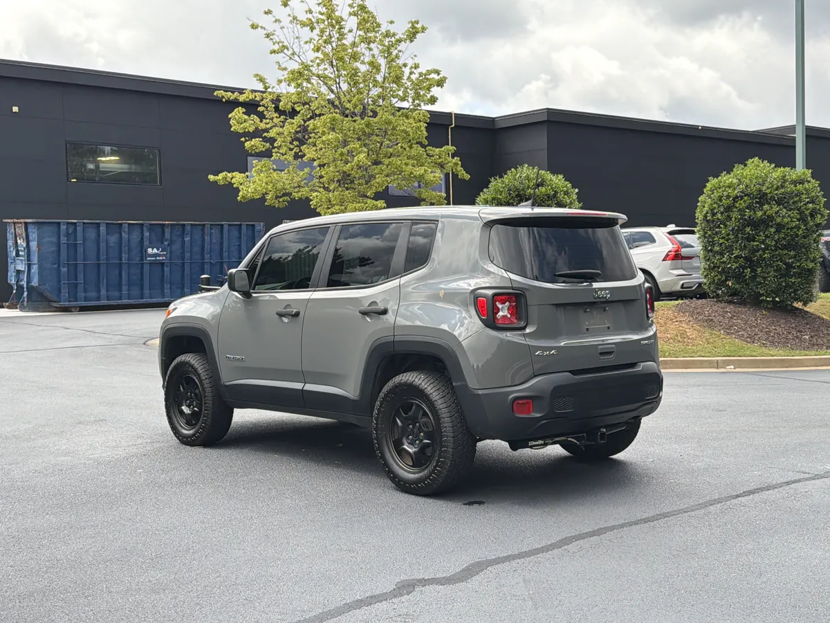 2021 Jeep Renegade Sport thumbnail 11