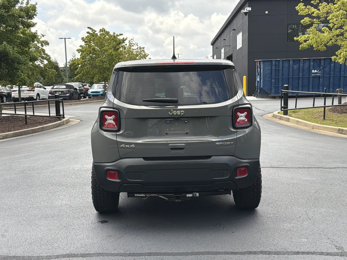 2021 Jeep Renegade Sport thumbnail 12