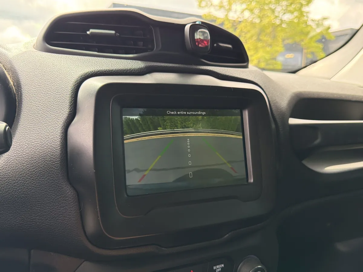 2021 Jeep Renegade Sport thumbnail 18