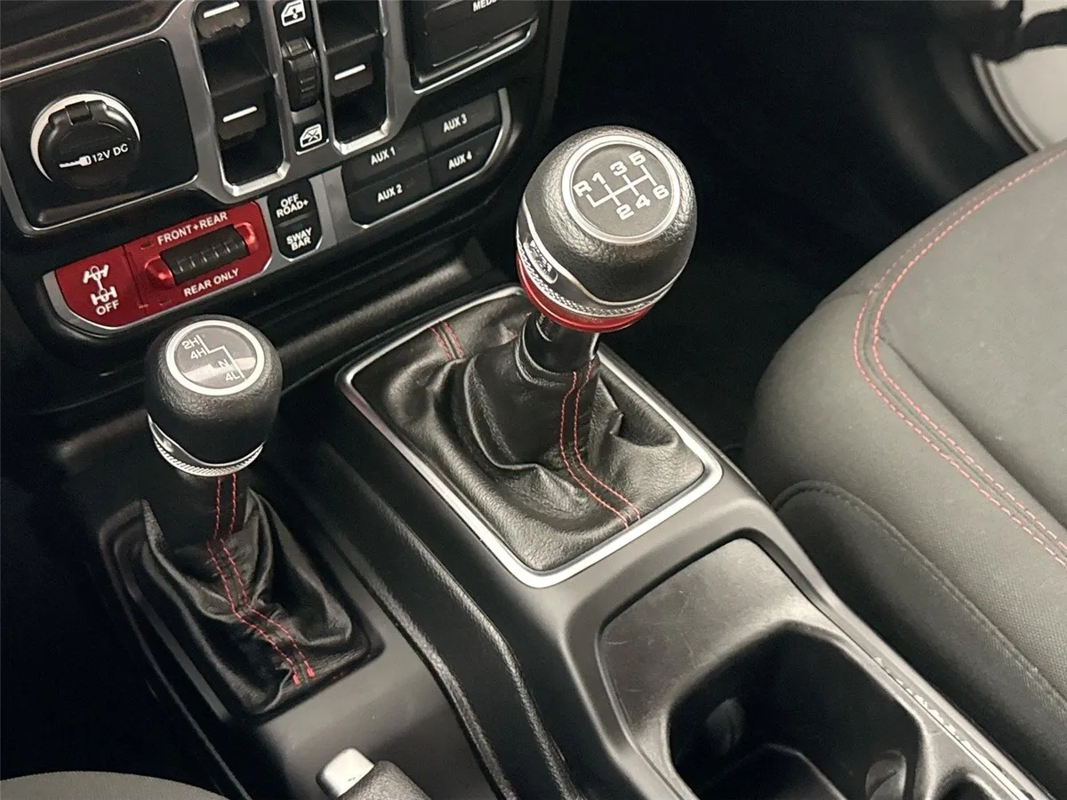 2021 Jeep Wrangler Unlimited Rubicon thumbnail 25