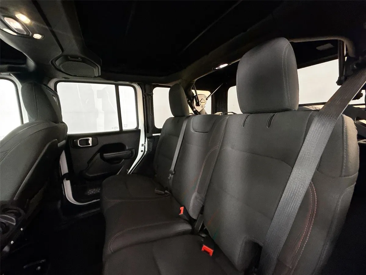 2021 Jeep Wrangler Unlimited Rubicon thumbnail 28