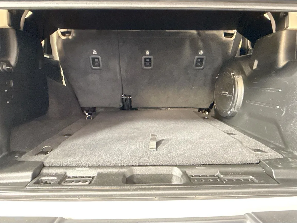 2021 Jeep Wrangler Unlimited Rubicon thumbnail 37