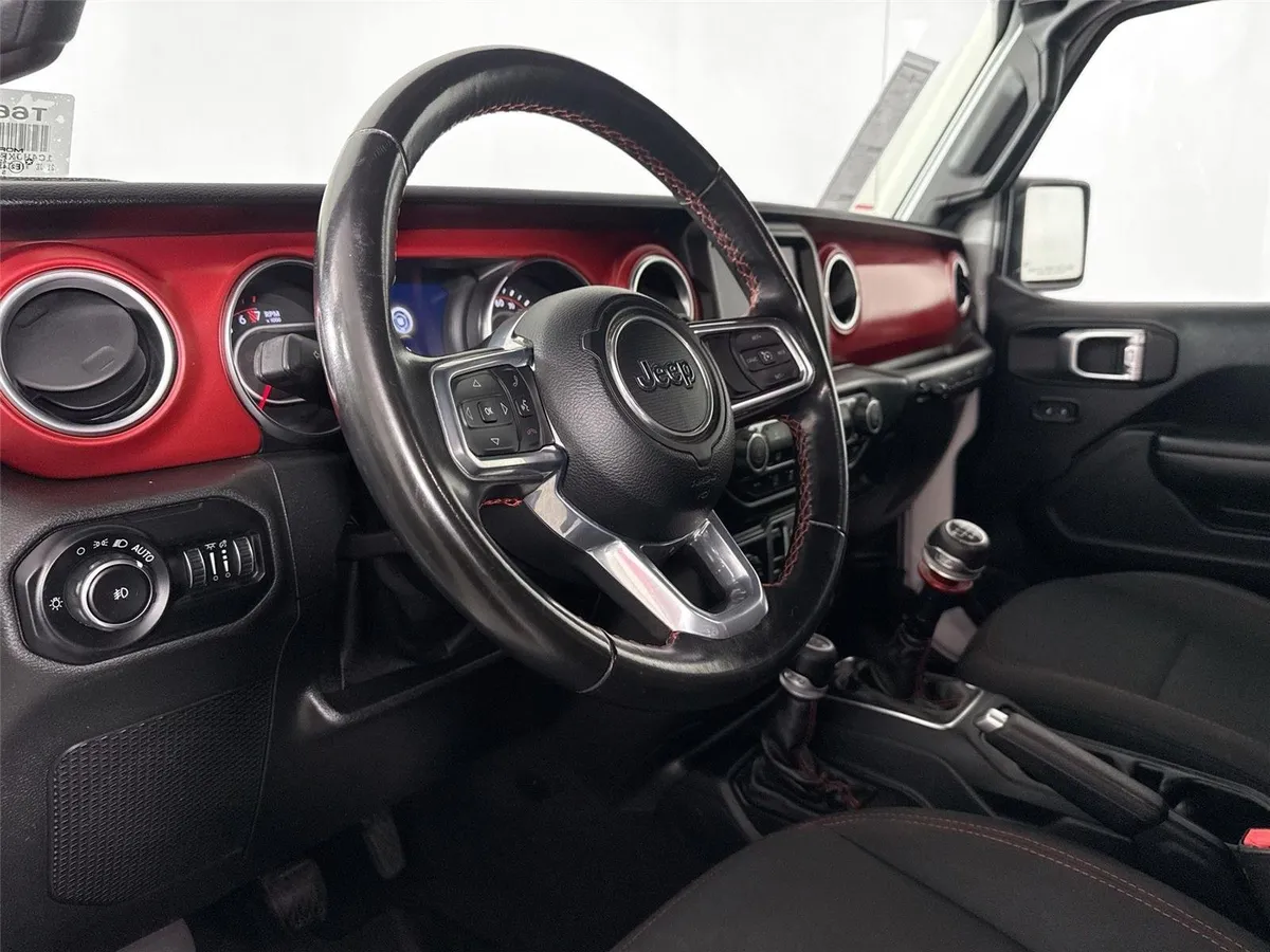 2021 Jeep Wrangler Unlimited Rubicon thumbnail 4