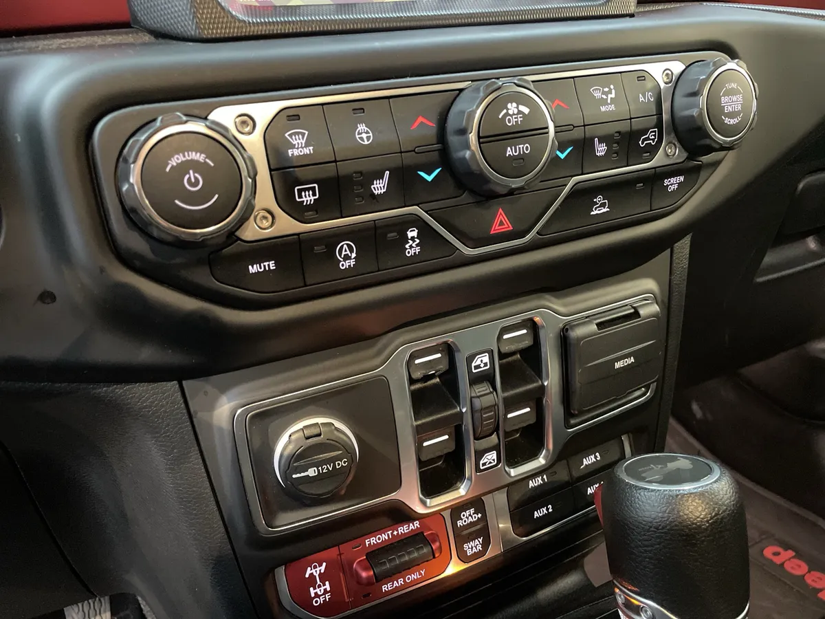 2021 Jeep Wrangler Unlimited Rubicon thumbnail 26