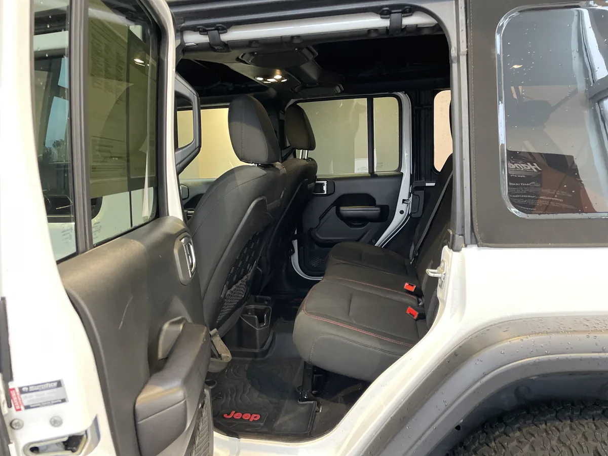 2021 Jeep Wrangler Unlimited Rubicon thumbnail 31